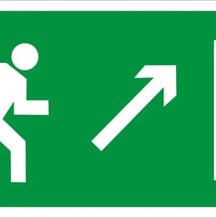 Фото №0 Знак E05 «Направление к эвакуационному выходу направо вверх» (пластик)