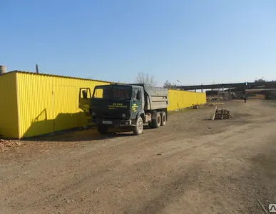 фото Песок строительный 7 м3 с доставкой по Оренбургу Камаз