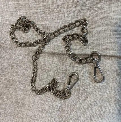 Фото №0 Цепь хромированная с карабинами. Хромированная.