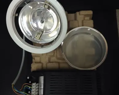 фото Металло-галогенная лампа 70W