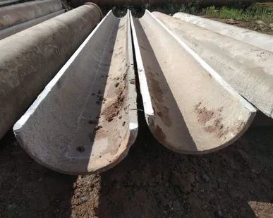 фото Лоток водоотводной из асбестоцементной безнапорной трубы D 350 мм L=5,00 м
