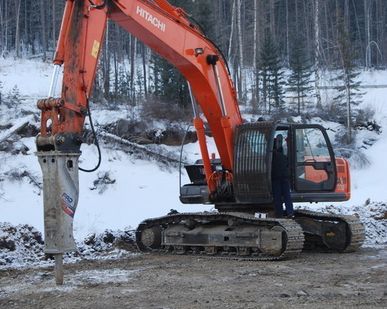 фото Аренда экскаватора HITACHI 210 (гидромолот)