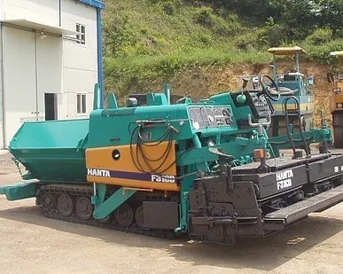 фото Асфальтоукладчик Hanta F31CD