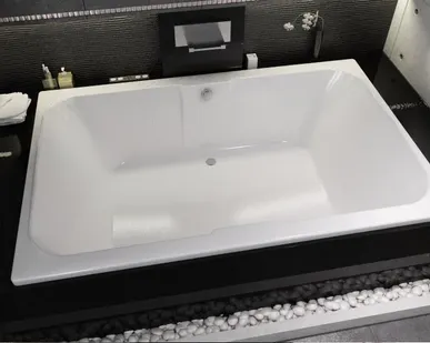 фото Ванна акриловая Riho Sobek 180х115