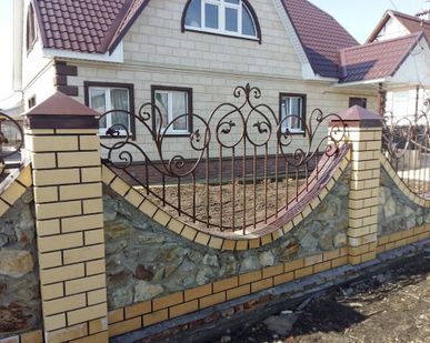 фото Заборы кованые