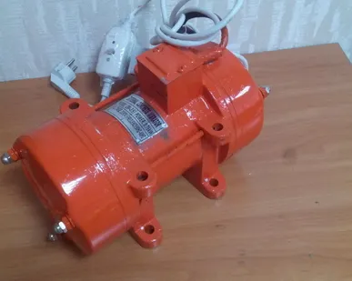 фото Вибратор площадочный KETOM ZW-35
