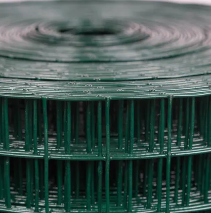 Фото №0 Сетка сварная с покрытием ПВХ Ø 2.2х(50х50) размер рулона 1,5х20 метра Зеленая