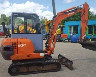 фото Аренда гусеничного мини-экскаватора HITACHI EX30-2