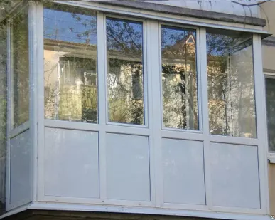 фото Окно пластиковое балконное