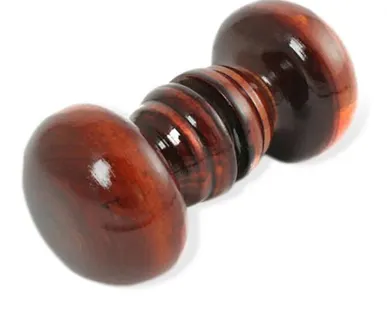 фото Ручка-кнопка Классика лак темный деревянная