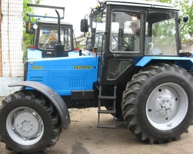фото Трак­тор МТЗ 920.2