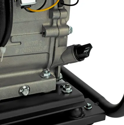 Фото №2 Генератор инверторный 94709 Denzel GK-5500iF, 5.5 кВт, 220 В, бак 7 л, ручной стартер, 32 кг