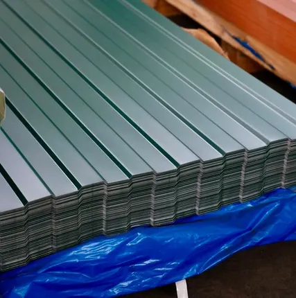 Фото №0 Профлист С-8 / зеленый / 0.45 мм. - RAL 6005 / Зеленый мох - Глянцевая - с ЛКП - Второй - С-8 - Стандартные - Розница