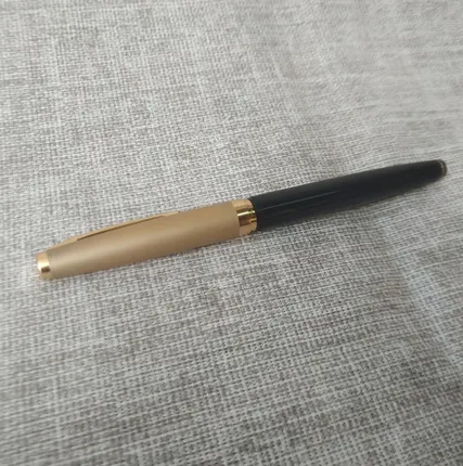 Фото №0 Ручка перьевая с золотым пером Lily 718