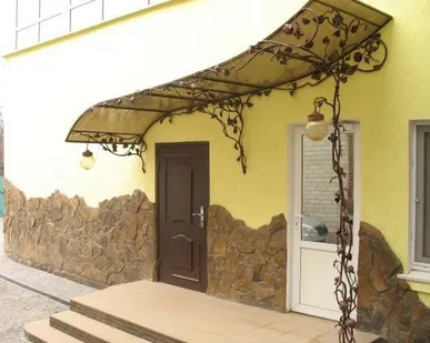 фото Изготовление кованых козырьков и навесов