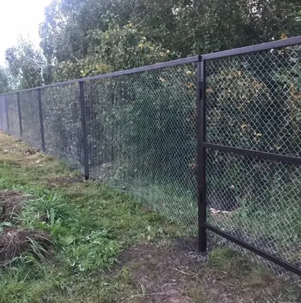 Фото №0 Забор из сетки рабицы высота 1,5 метра