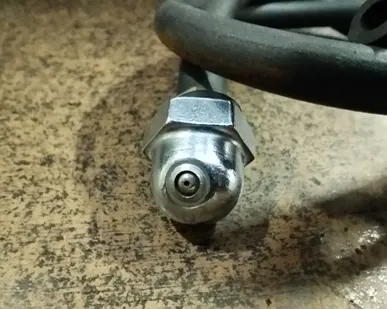 фото Форсунка омывателя фар Москвич 408 со шлангом. СССР .