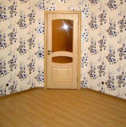 Фото №0 Поклейка обоев