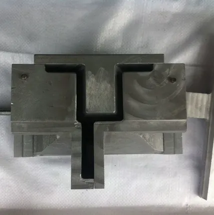 Фото №0 Пресс-форма из алюминия