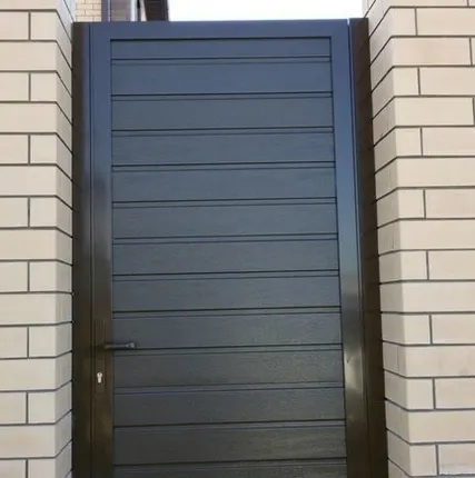 Фото №0 Калитка алюминиевая с заполнением сэндвич-панель