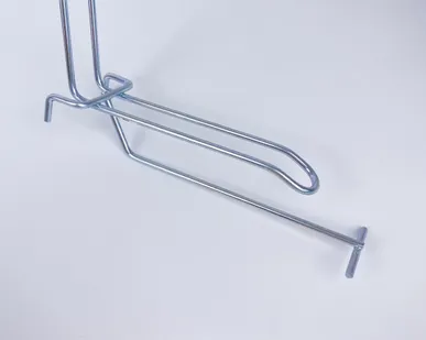 фото Крючок на перфорацию двойной с ценникодержателем L=150мм, d=4мм, шаг 50мм, цинк
