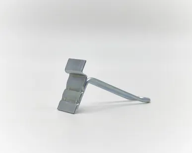 фото Крючок на экономпанель двойной (еврокрючок) 150мм, d=4мм, цинк