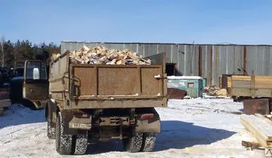 фото ДРОВА березовые колотые с доставкой МАЗ самосвал 6м3