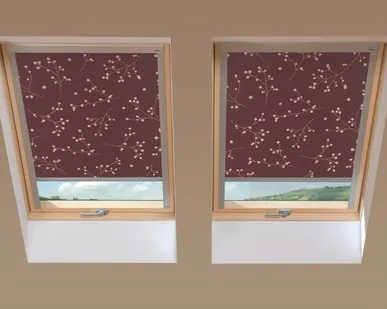 фото Штора для мансардного окна с полным затемнением