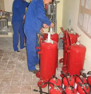 фото Перезарядка воздушно-пенных огнетушителей ОВП-100