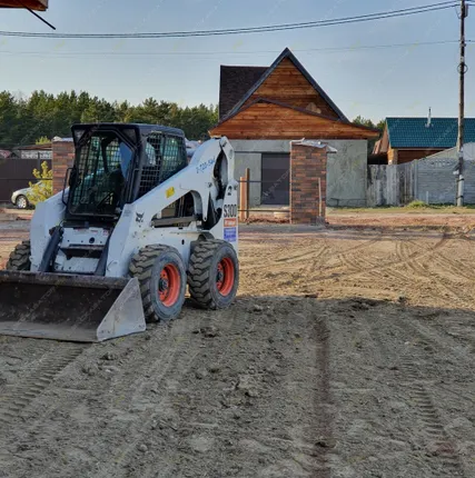 Фото №0 Аренда мини-погрузчика Bobcat S300, Красноярск