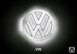 фото Светодиодная эмблема VW Passat CC White Проекция в двери/эмблемы Проекция в