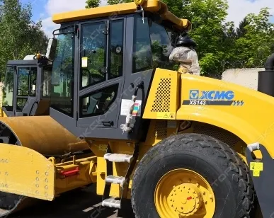 фото Аренда дорожного катка XCMG XS163, Мытищи