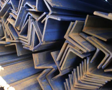 фото Уголок стальной горячекатаный 09Г2С-12, 200х200х16, н/д