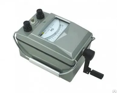 фото Мегаомметр М4100/5М с испытанием