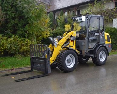 фото Колесный мини погрузчик Wacker Neuson WL 34
