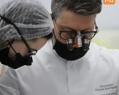 фото Имплант Implantium "Под ключ" с коронкой из диоксида циркония