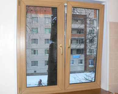 фото Ламинация пластикового окна под дерево