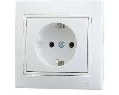 фото Розетка 1-м СП Мира керам. с заземл. бел./бел. LEZARD 701-0202-122