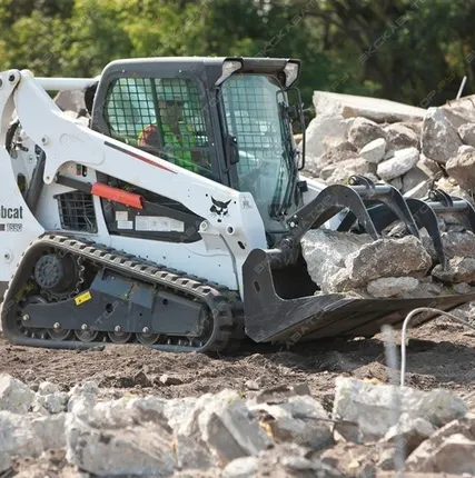 Фото №0 Аренда мини-погрузчика Bobcat T590, Санкт-Петербург