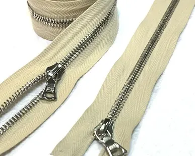 фото Молния RIRI на хлопке бежевая 6мм