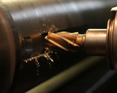 фото Обработка фасонного металлопроката профильная труба 140-180