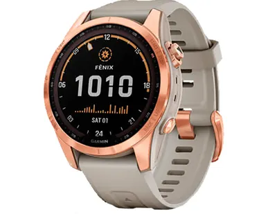 фото Часы Garmin Fenix 7S Solar цвета розовое золото с песочным силиконовым ремешком