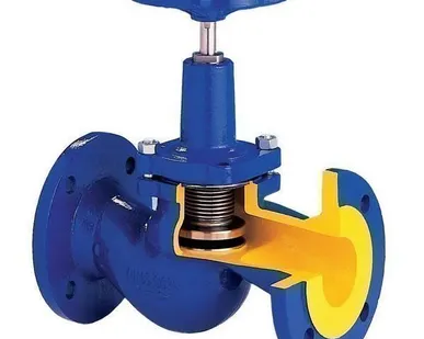 фото Конвектор Универсал ТС КСК-20 0,700КВт двухтр конц п/привар прав п/напылени