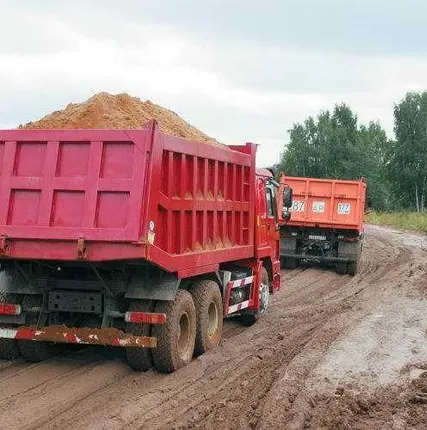 Фото №0 Вывоз грунта за пределы участка