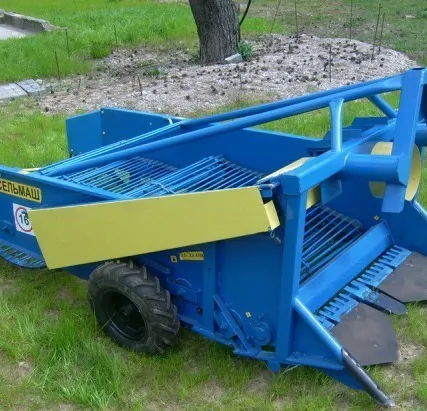 Фото №0 Картофелекопалка КТН-2ВМ с активным битером и элеватором на ремне