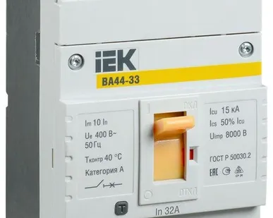 фото Выключатель автоматический 3п 32А 15кА ВА44 33 ИЭК SVA4410-3-0032