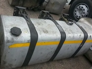 фото Баки топливные для грузовых авто