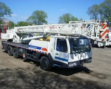 фото Автокран Zoomlion 25 тонн 40 метров