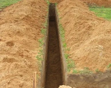 фото Копка траншеи