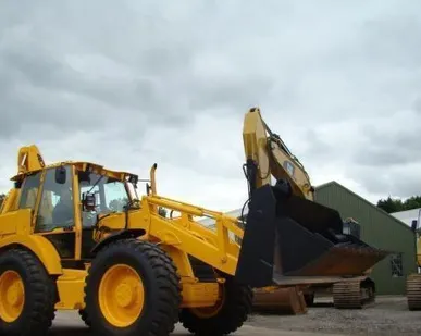 фото Экскаватор JCB 4CX армейский